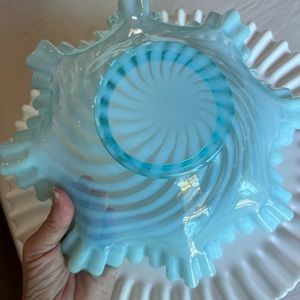 Vintage fenton blue optic swirl